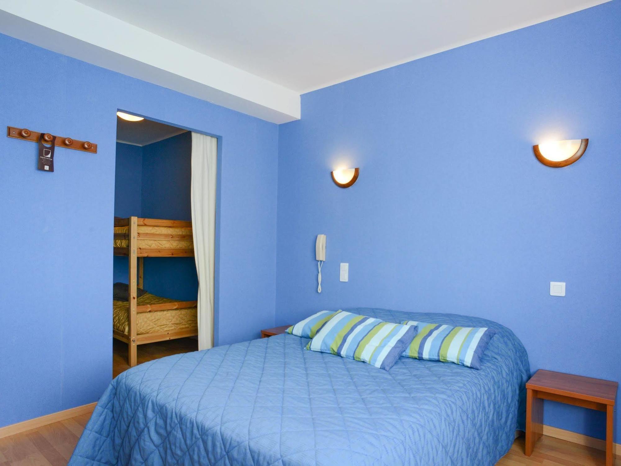 Au P'Tit Quinquin Hotell Le Val-Saint-Père Exteriör bild